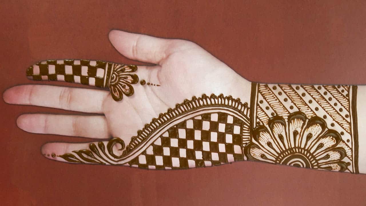 Easy Arabic mehndi designs front hand