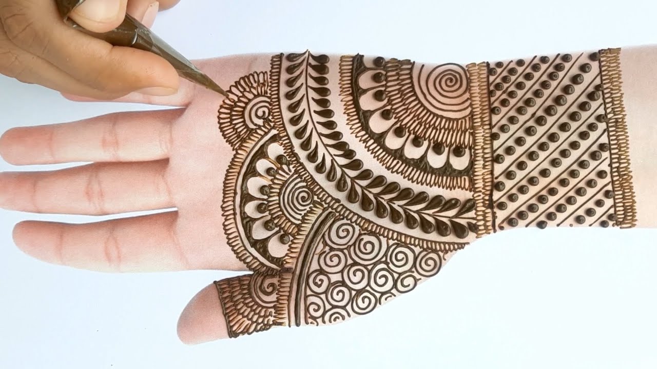 Stylish Beautiful Arabic Mehndi Designs Front Hand