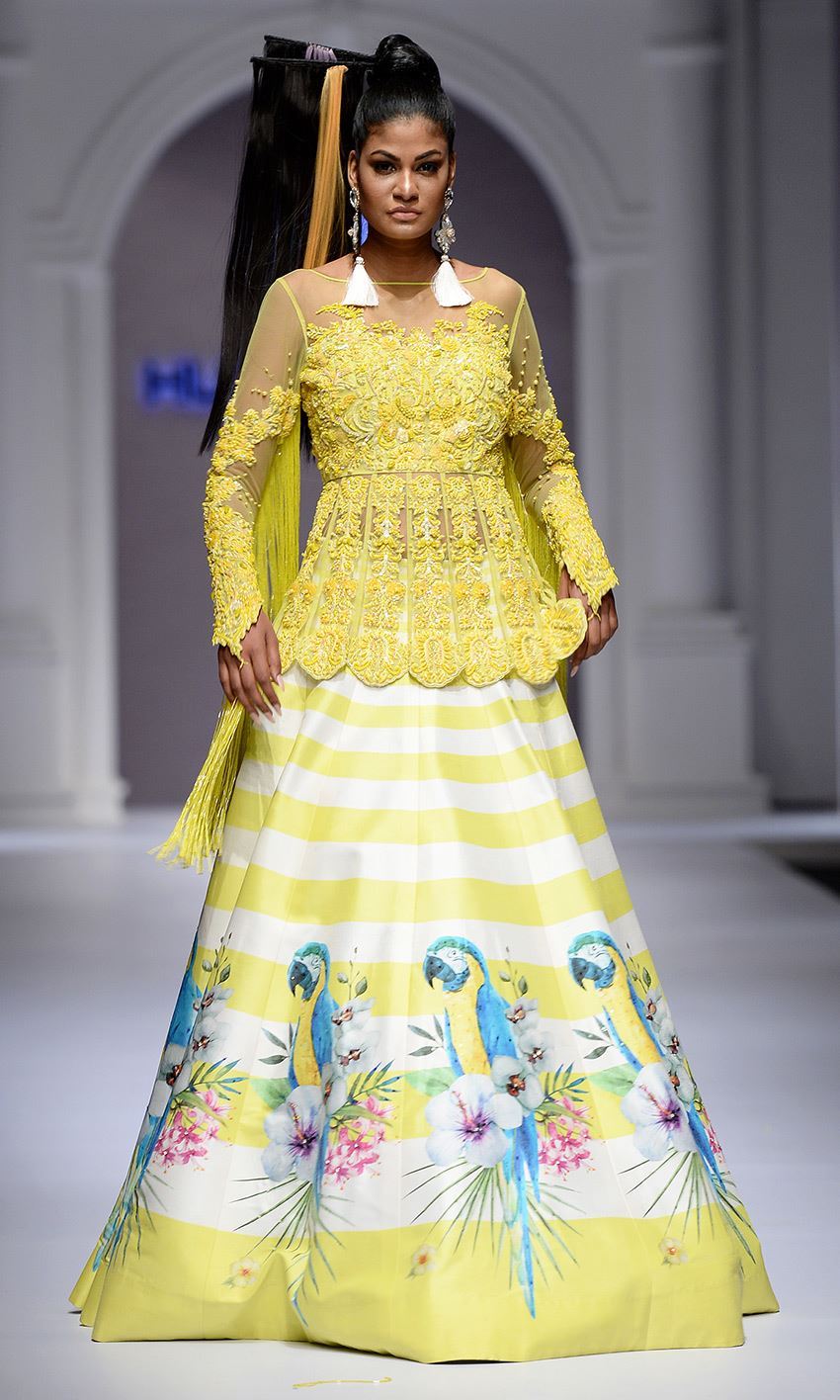 Latest Nomi Ansari Bridal Dresses Yellow color