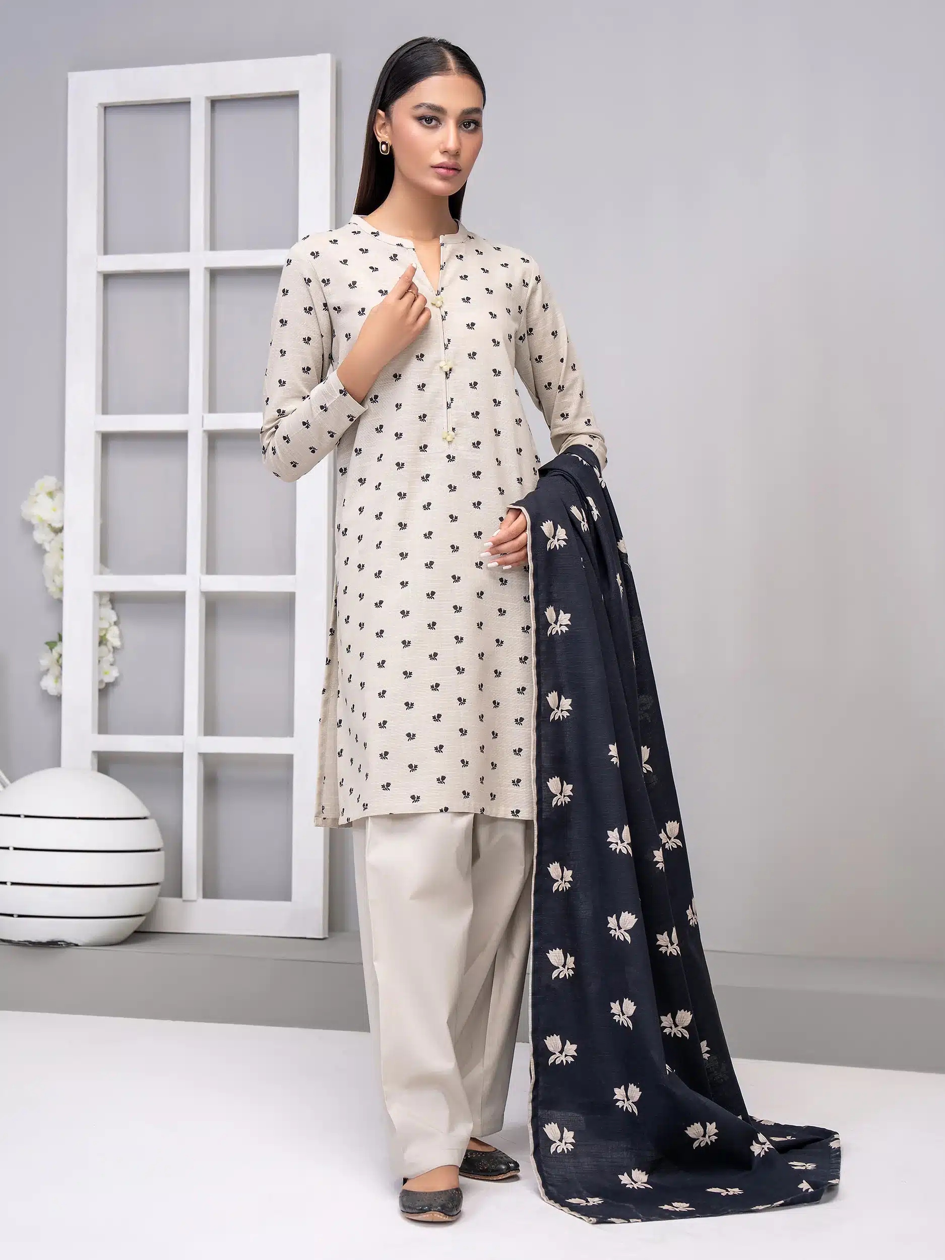 3 Piece Khaddar Suit Printed Unstitched off White